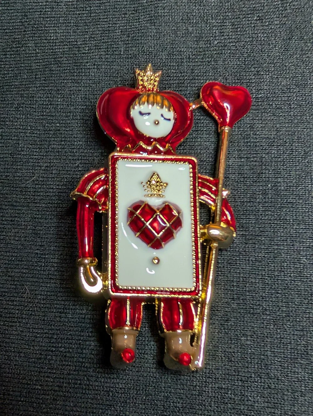 Red Heart Court Card Enamel Pin Brooch - Gold Trim